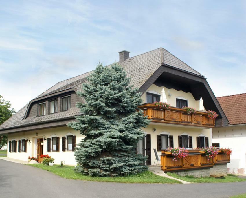 Haus Gertraud Villa Bad Gleichenberg Exterior photo